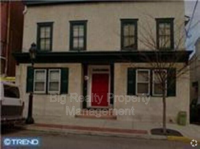 Building Photo - 29 N Main St Unit 2D Rental