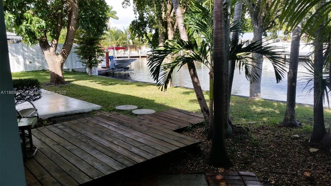 Photo - 2025 NE 24th St
