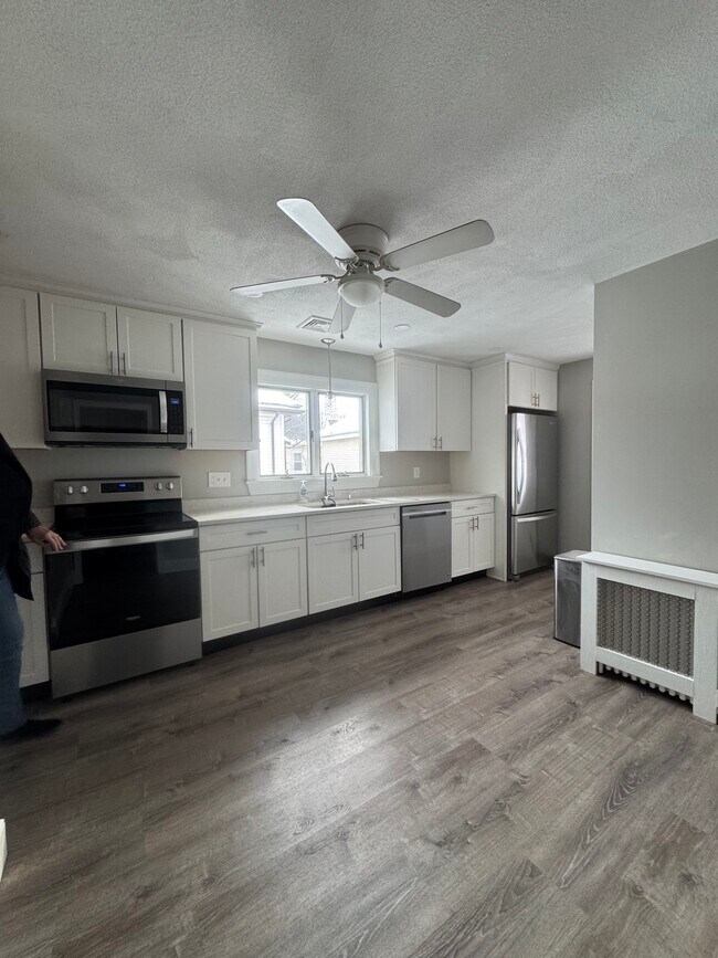 Photo - 100 Capen St Unit 2