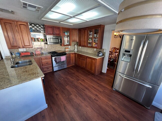 Photo - 4BD/3BA HOME IN SPRING VALLEY W/ SOLAR, POOL & SPA!