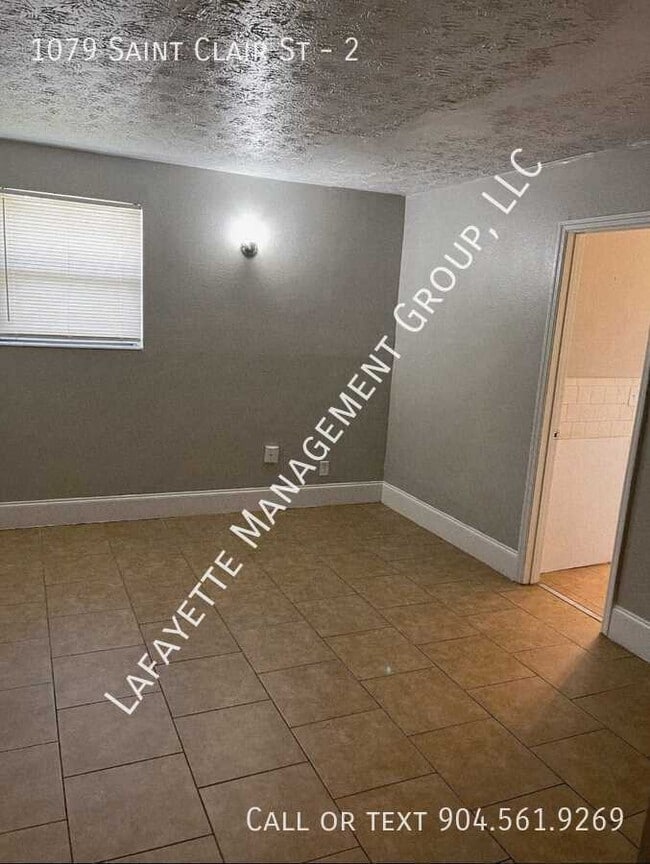 Photo - 1079 St Clair St Unit 2