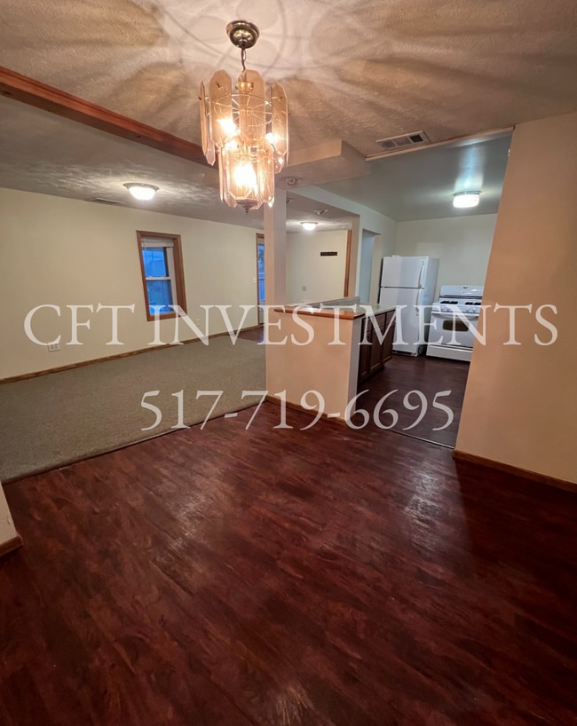 Dining Room - 14360 S Grange Rd Unit 14362