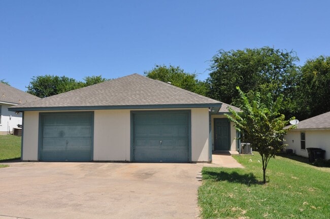 Building Photo - 8104-8106 Julie Avenue Unit 8104 Rental