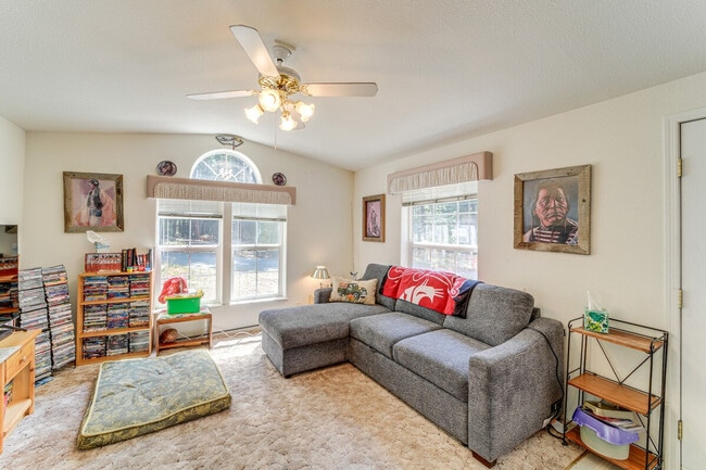 Photo - 16934 Tyee Dr Unit ID1385660P