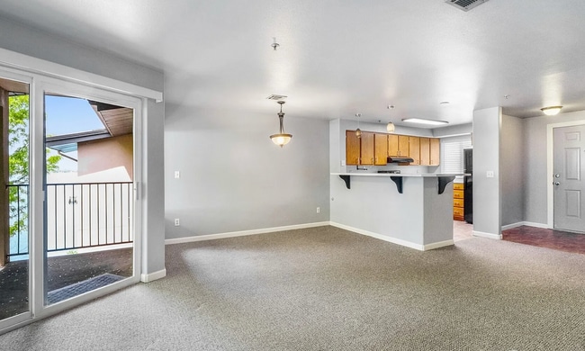 Photo - 2900 W Marina Dr