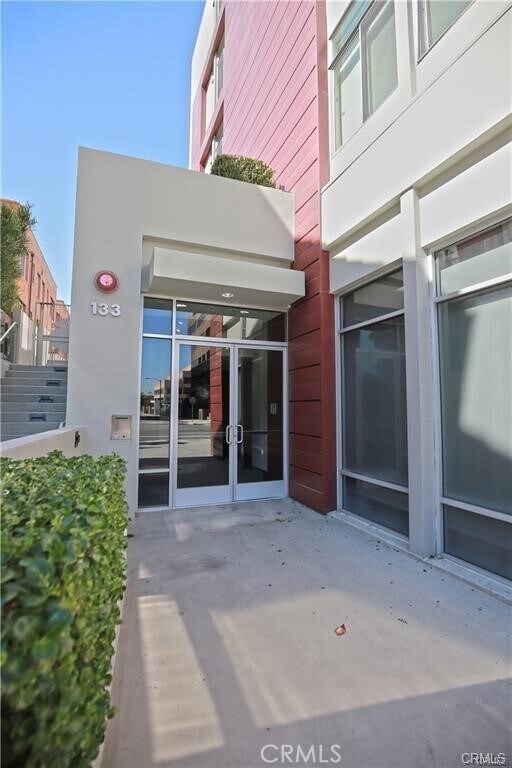 Photo - 133 S Los Robles Ave Unidad 405