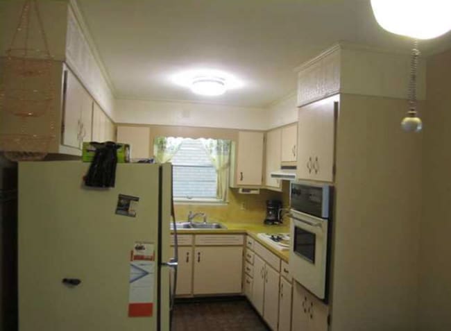 Photo - 2894 Hwy 72 E