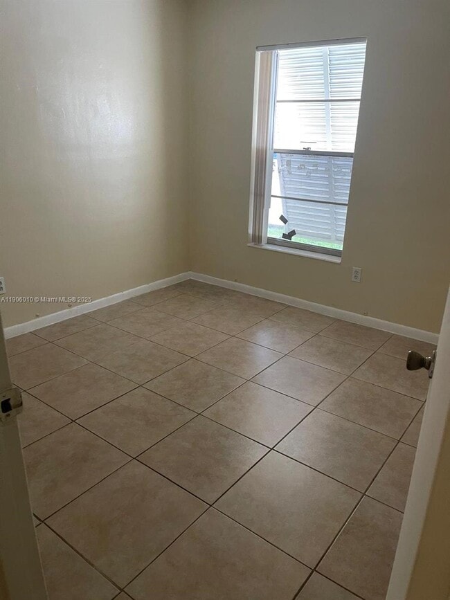 Photo - 18737 SW 100th Ave Unit 18737