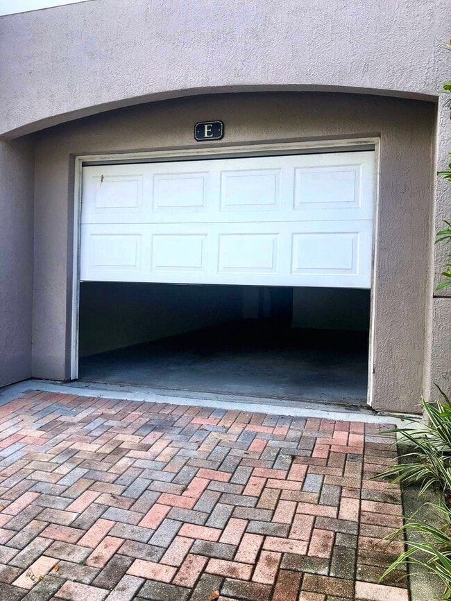 3384 Corona Village Way