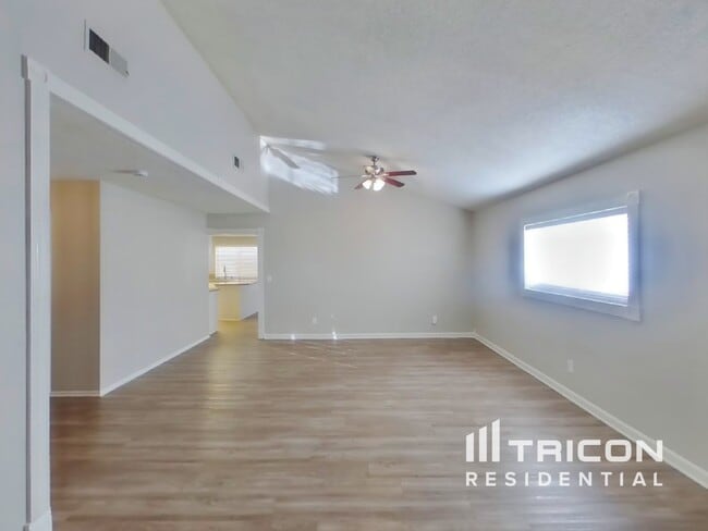 Photo - 5262 Willowhaven Ave