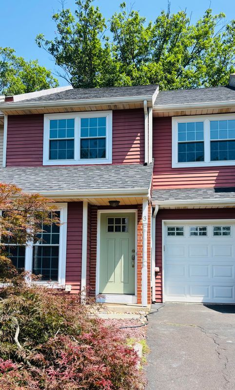 Photo - 3 E Ridge Mews