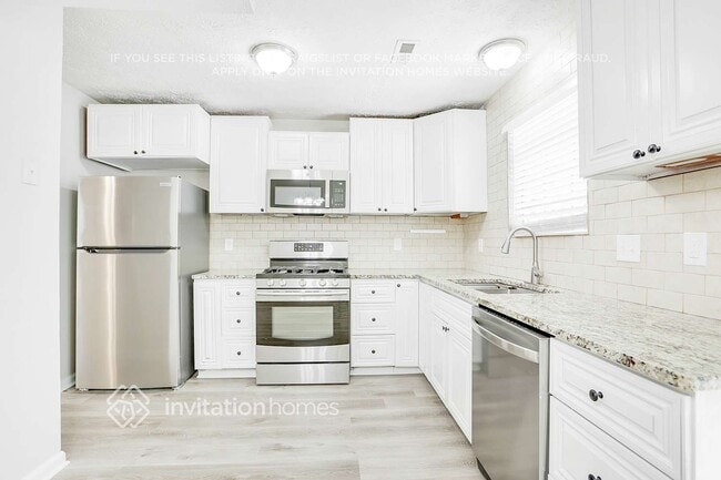 Photo - 4468 Highland Pl NE