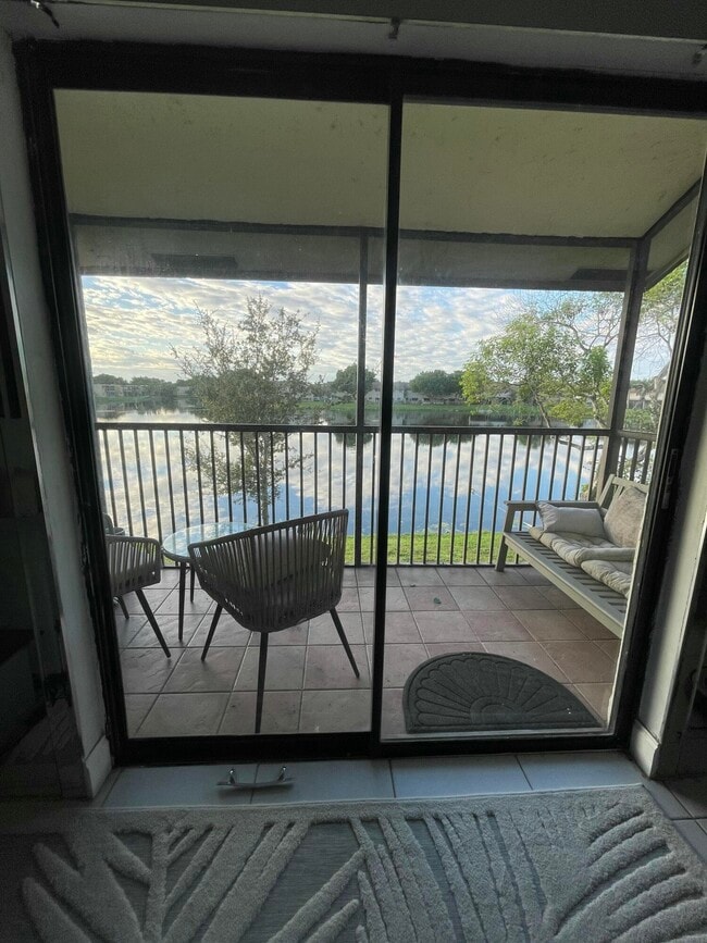 Photo - 9878 Nob Hill Ct Unit 9878