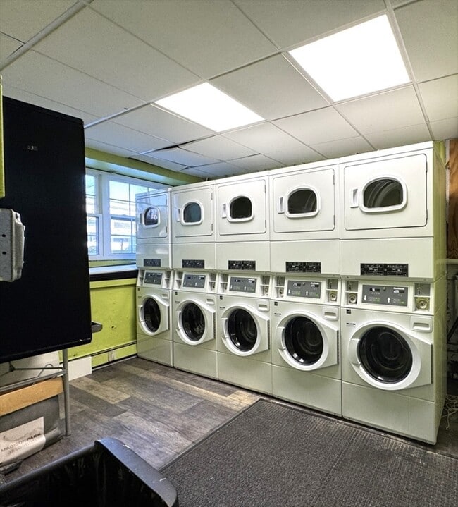 Photo - 625 Main St Unit 4