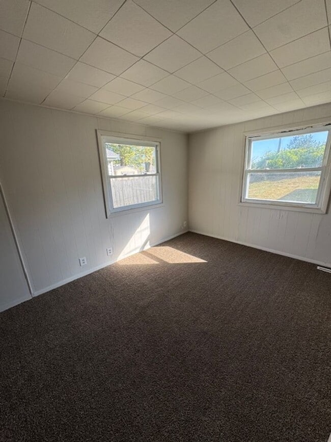 Photo - 2217 Shadybrook Dr