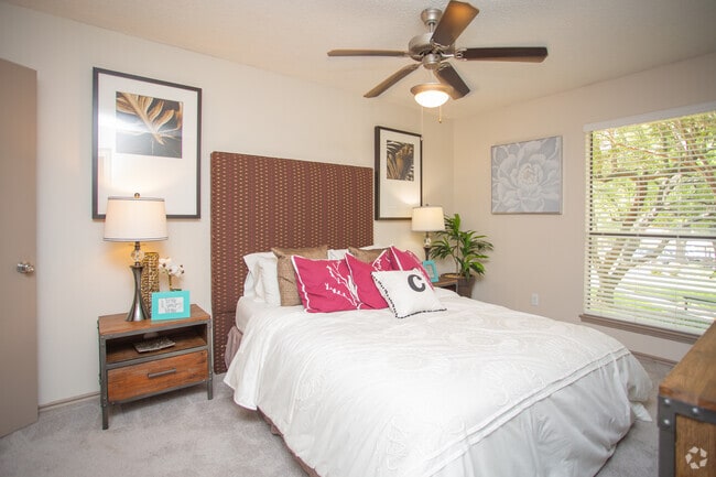 2BR, 2BA - 900SF - B1 Model