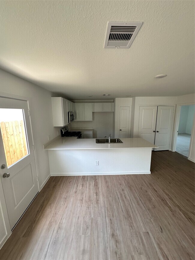 Photo - 1518 San Sebastien Dr