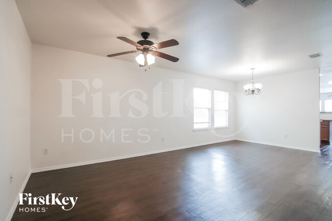 Photo - 1305 Haley Ln