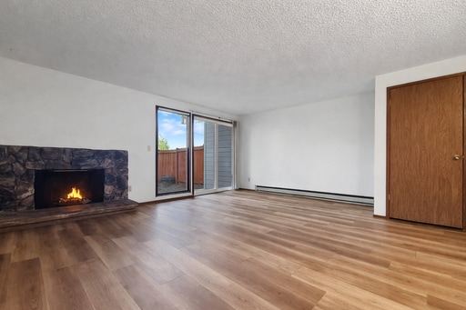 Building Photo - AVAILABLE FEBRUARY 1ST! Freshly Updated Kingsgate Home with Private Outdoor Space Unit A