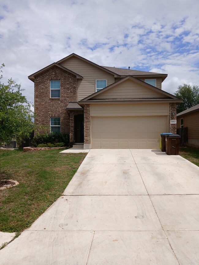 Building Photo - 14843 Goldfinch Way