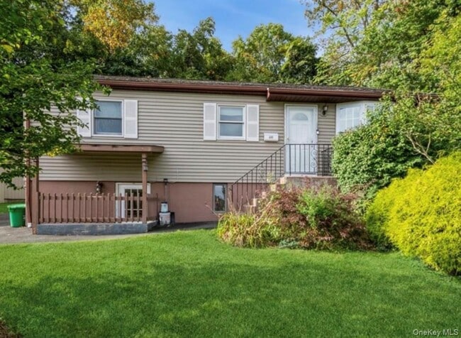 Building Photo - 60 Kinsman Ln