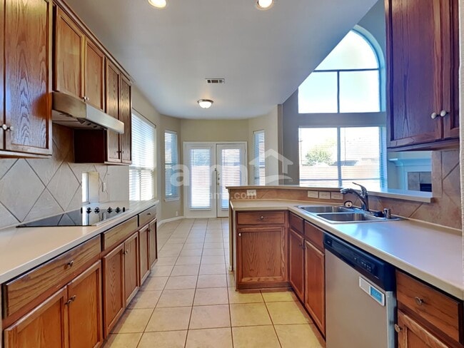 Photo - 2844 S Serrano