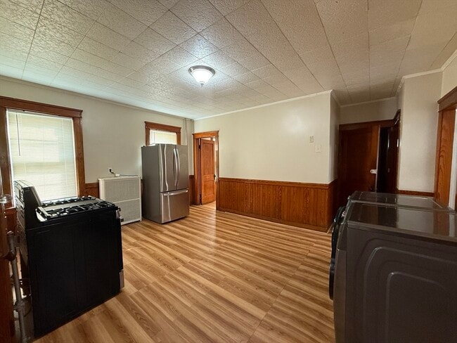 Photo - 3 View St Unit 1