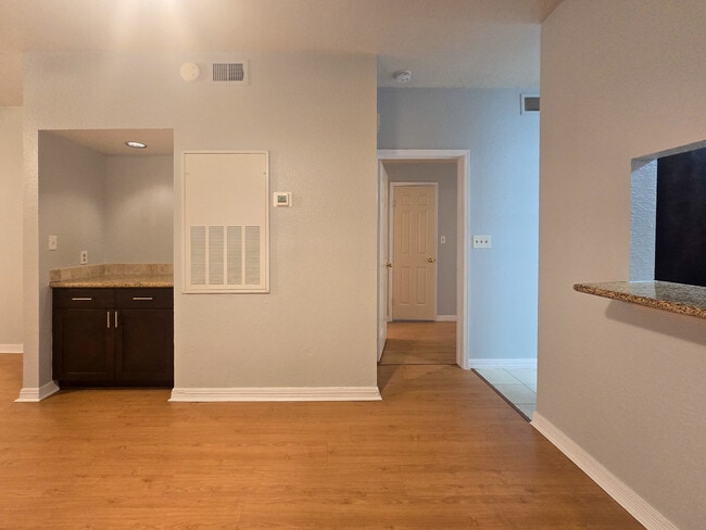 Photo - 500 Ferry Rd