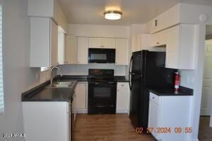 Photo - 483 E 10th Ave Unidad Apt C