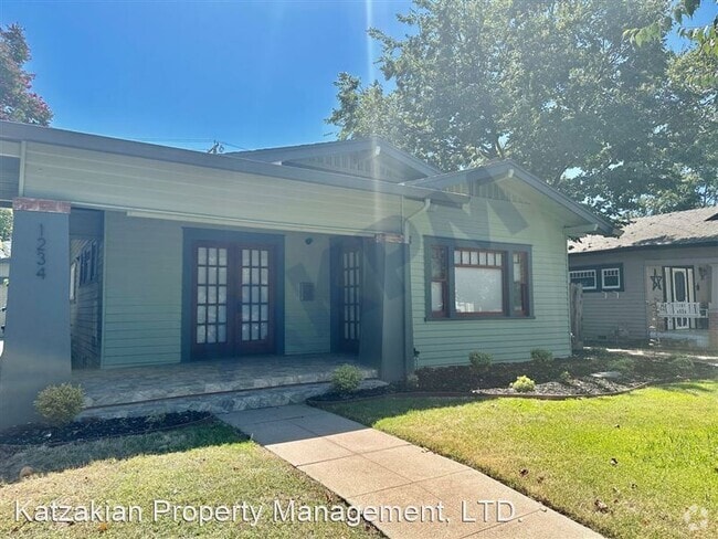 Building Photo - 1234 W Harding Way Rental