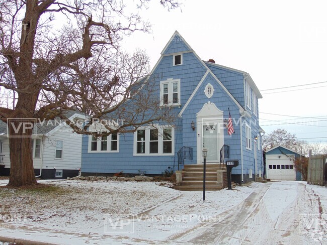 Building Photo - 117 Antoinette St Rental