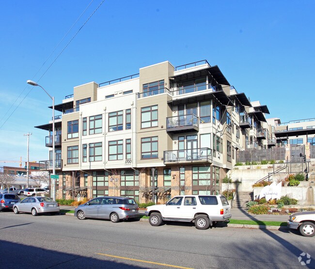 Primary Photo - Regata Condominium Project