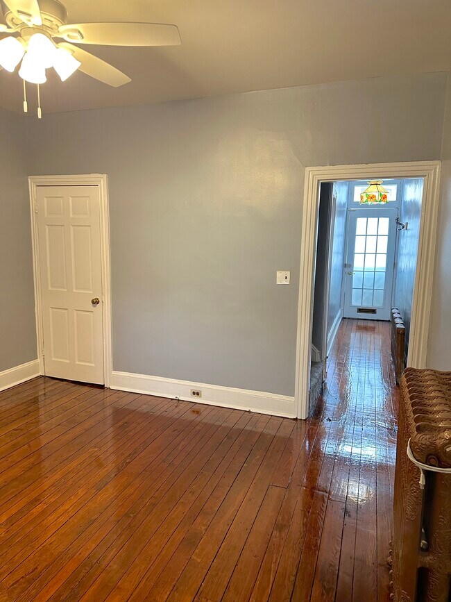 Photo - 3738 Sharp St