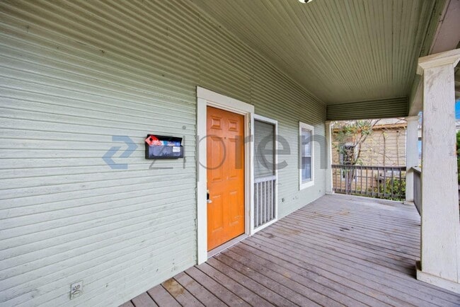 Photo - 125 Southolme Ave