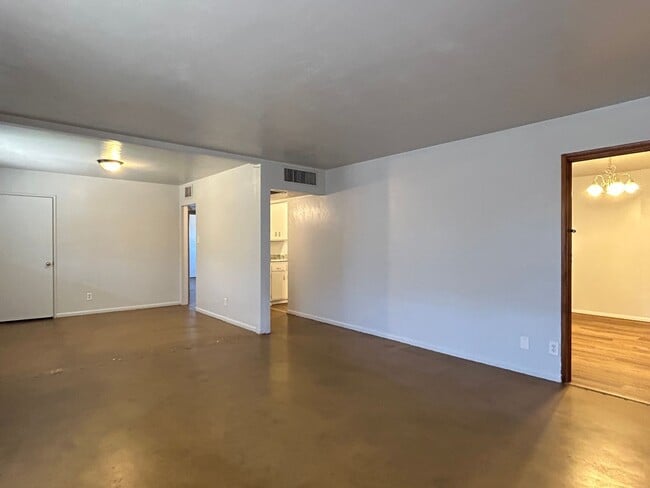 Photo - Tempe Duplex 3 Bed - 1.75 Bath