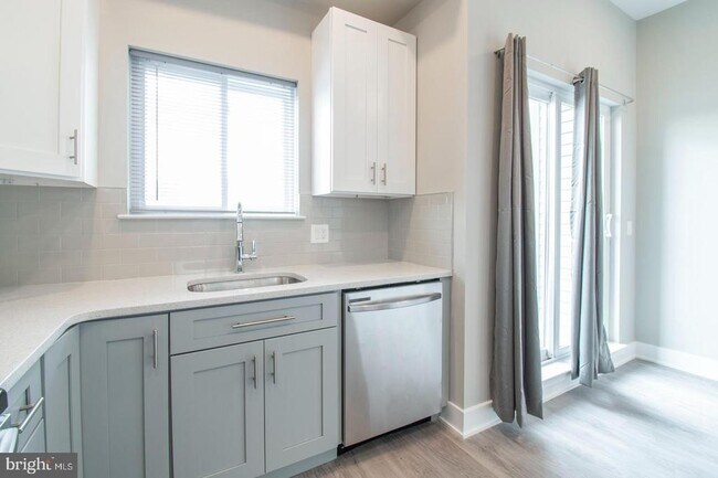 Photo - 1206 N 24th St Unidad C