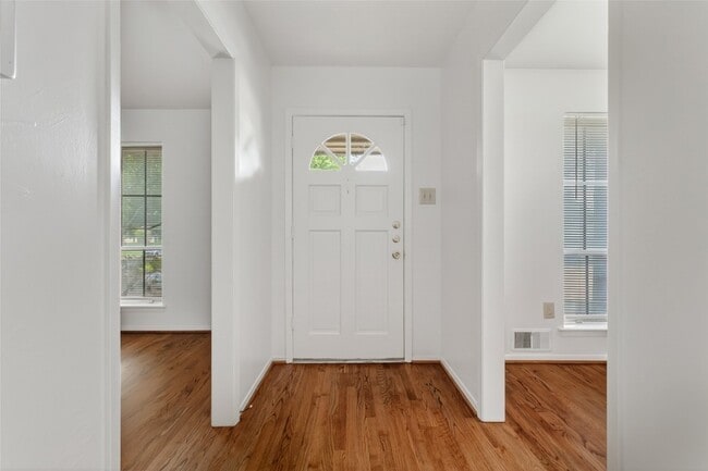 Photo - 7505 Brentcove Cir