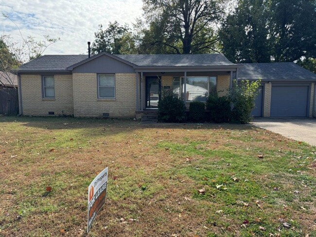 3 bed 1bath in Norman! Easy to show and re... - 3 bed 1bath in Norman! Easy to show and re... House