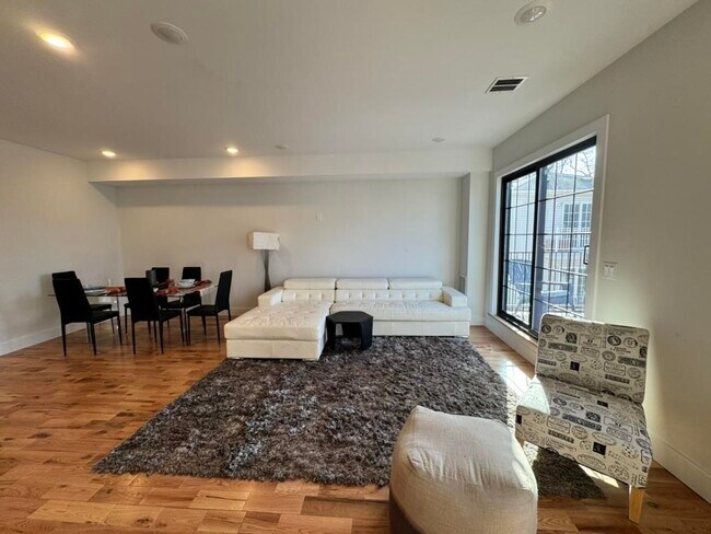 Photo - 241 Palisade Ave Unit 3