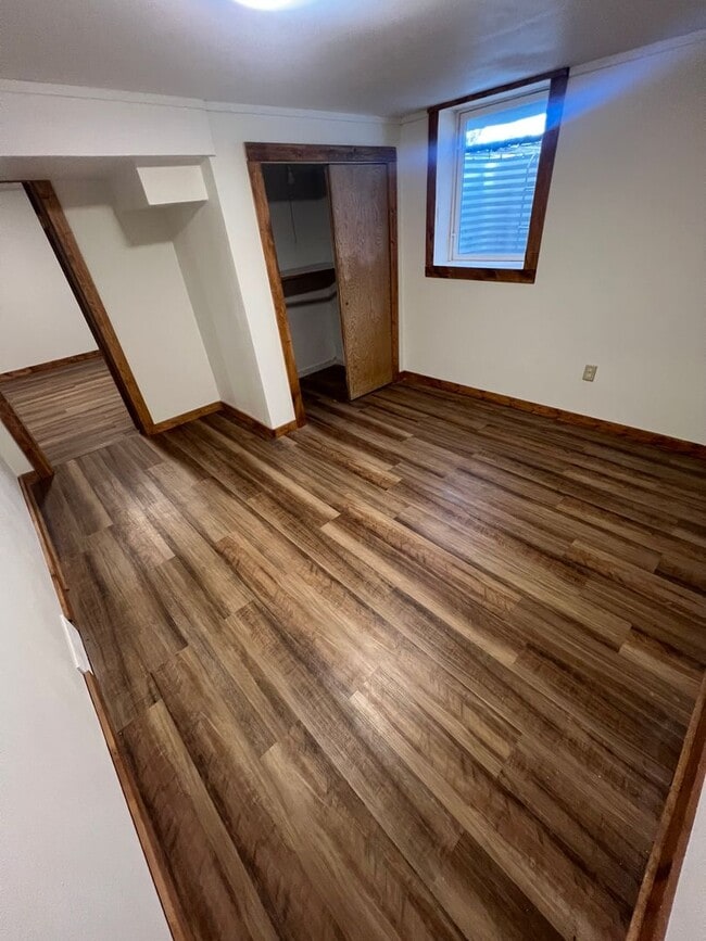 20 W Melgaard Rd Unit 2 Downstairs