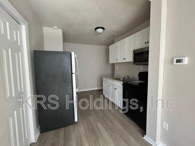 Photo - 918 Watson St Unit C