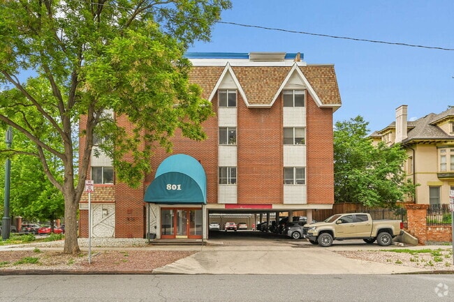 Building Photo - $1,350, 1-bedroom, 1-bathroom condo close ... Unit 203