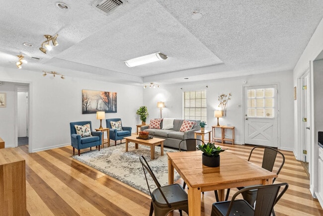 Photo - 12336 Perkins Rd Unidad SI ID1519872P