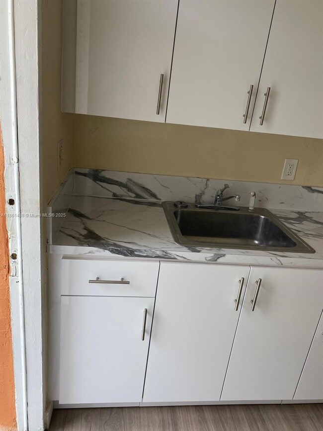 Photo - 1111 SW 2nd St Unit 1111