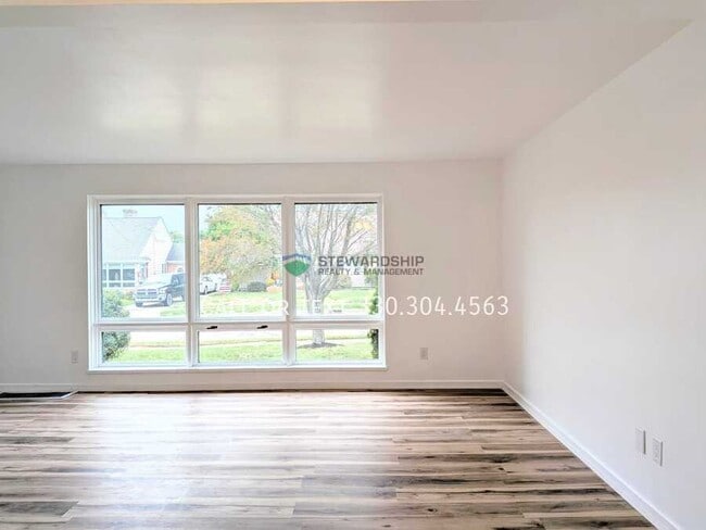 Photo - 1150 Valleyview Ave SW