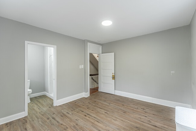 Photo - 2049 N 63rd St