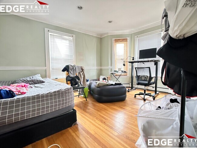 Photo - 32 Bayard St