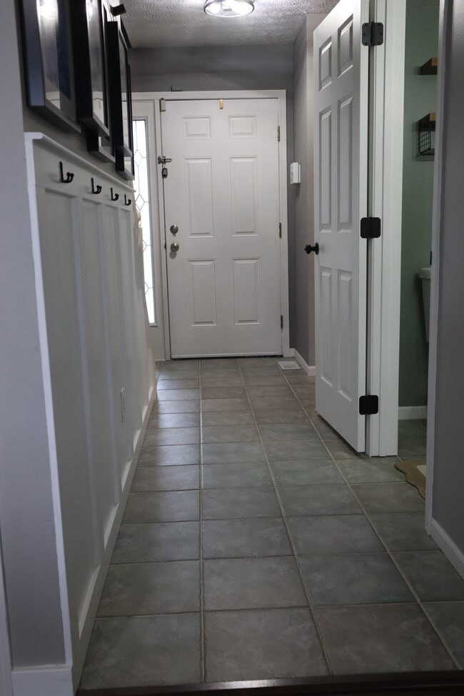 Photo - 3866 Lake Cumberland Way