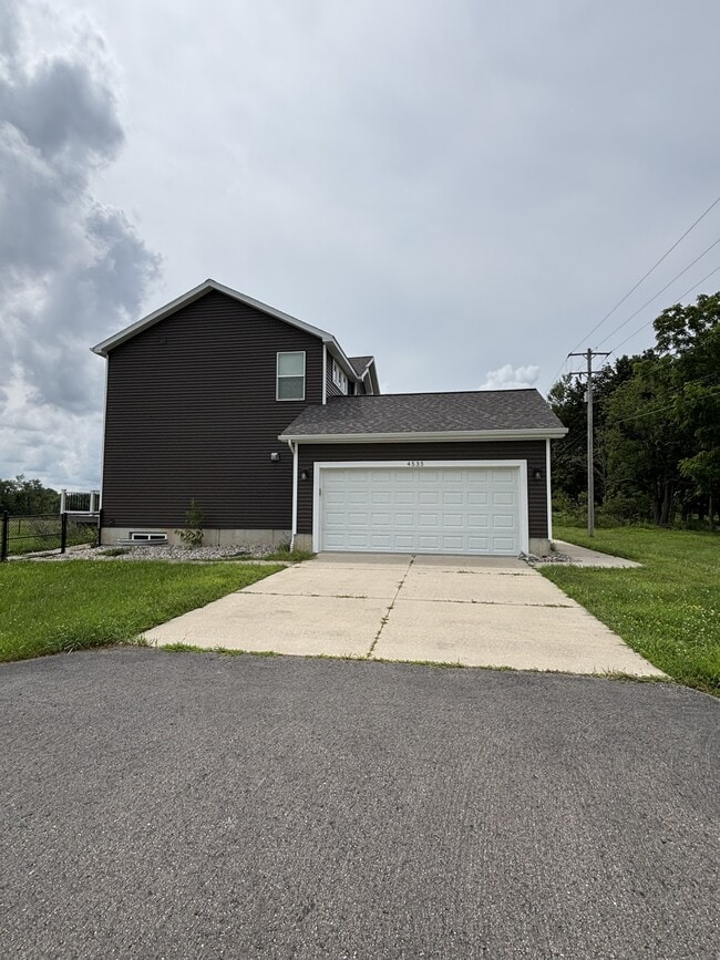 Photo - 4535 Harper Rd