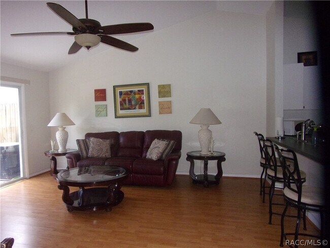 Photo - 2007 Colonade St